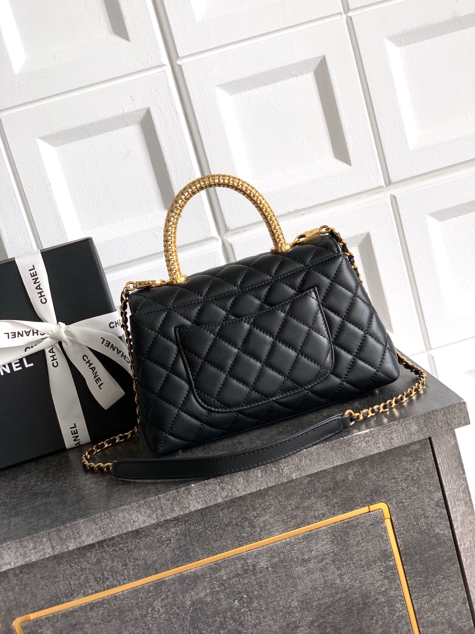 Chanel Coco Handle 5516