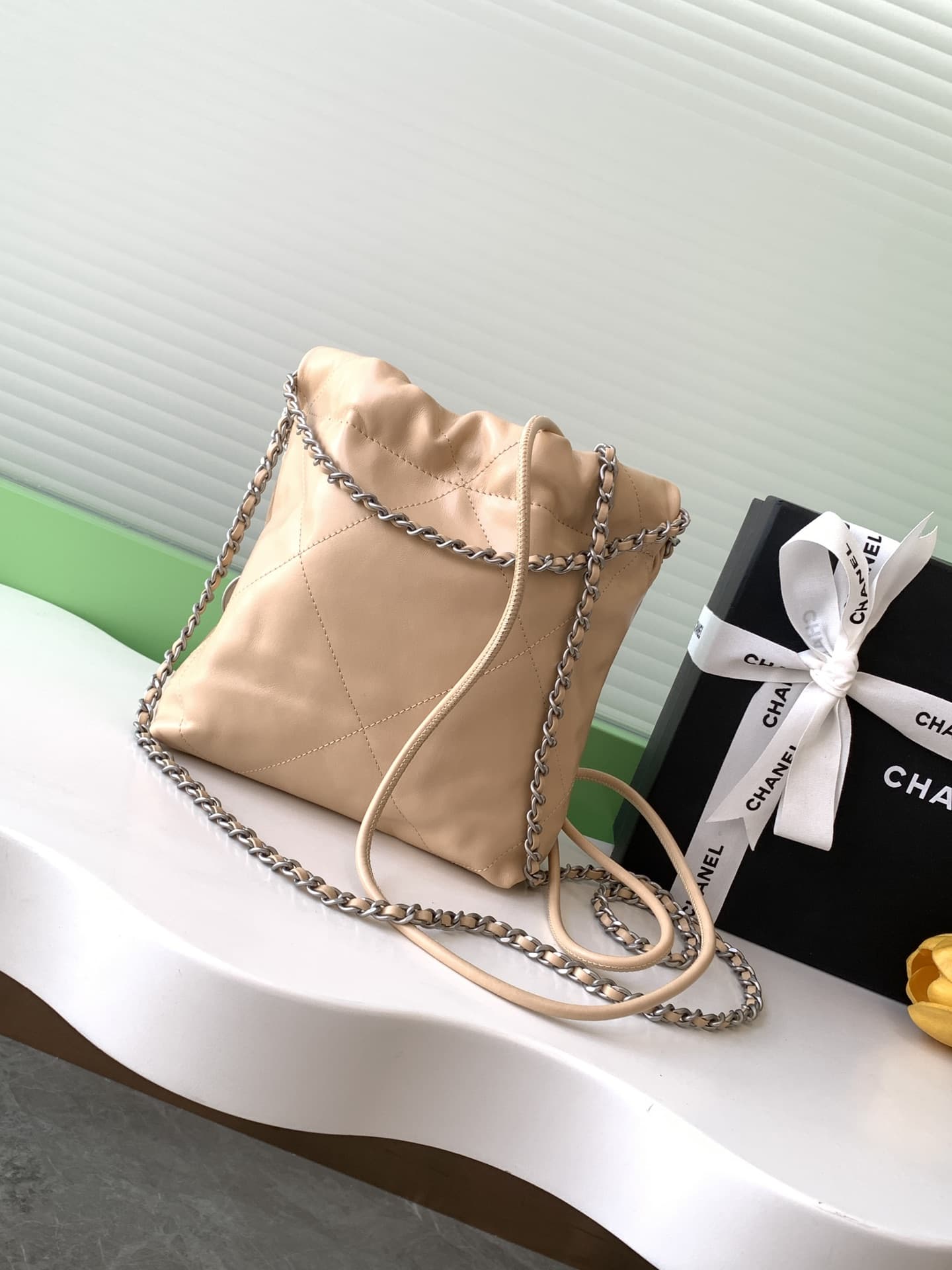 Chanel 22 Bag AS3980