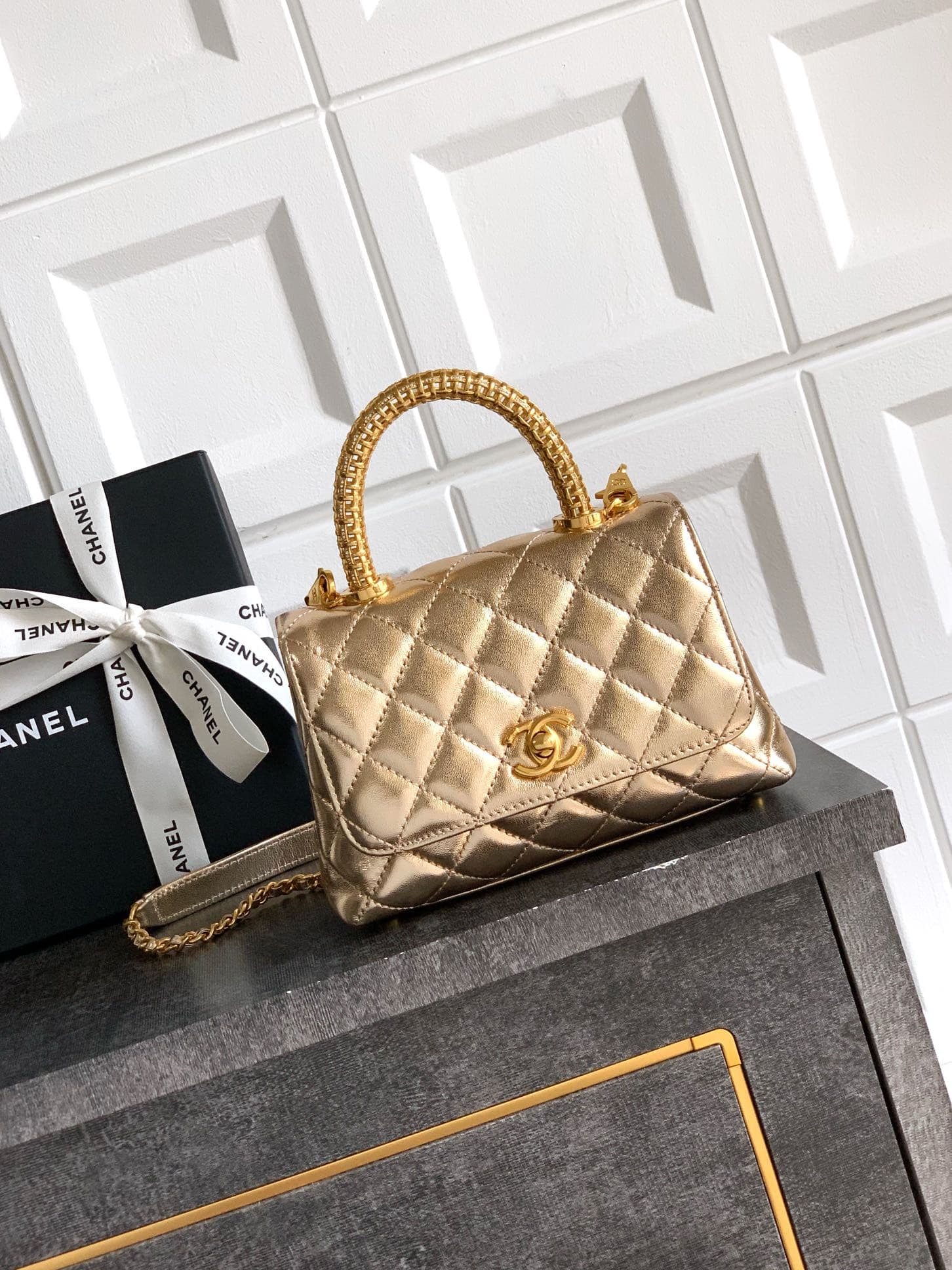 Chanel Coco Handle 2215