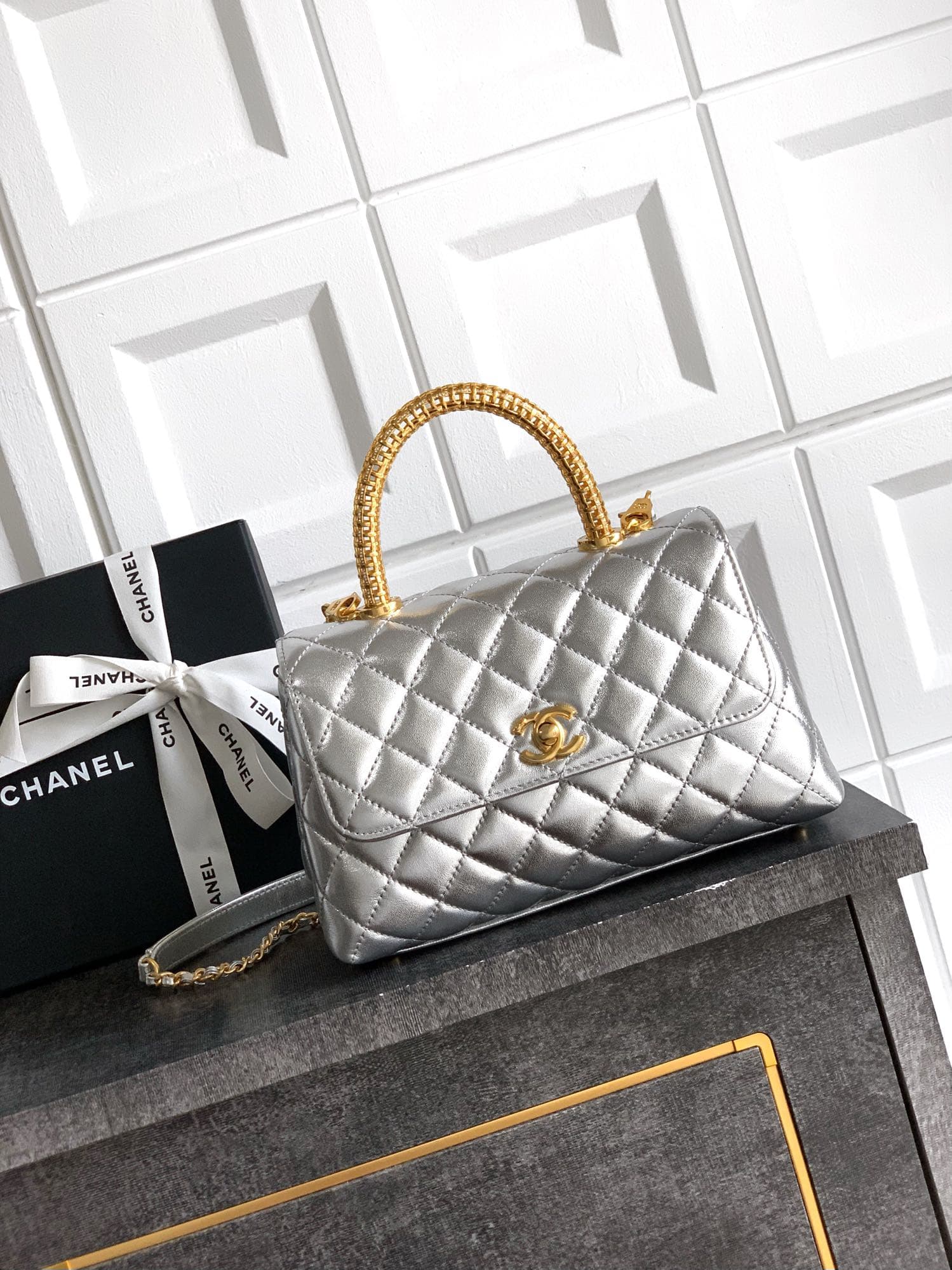 Chanel Coco Handle 2216