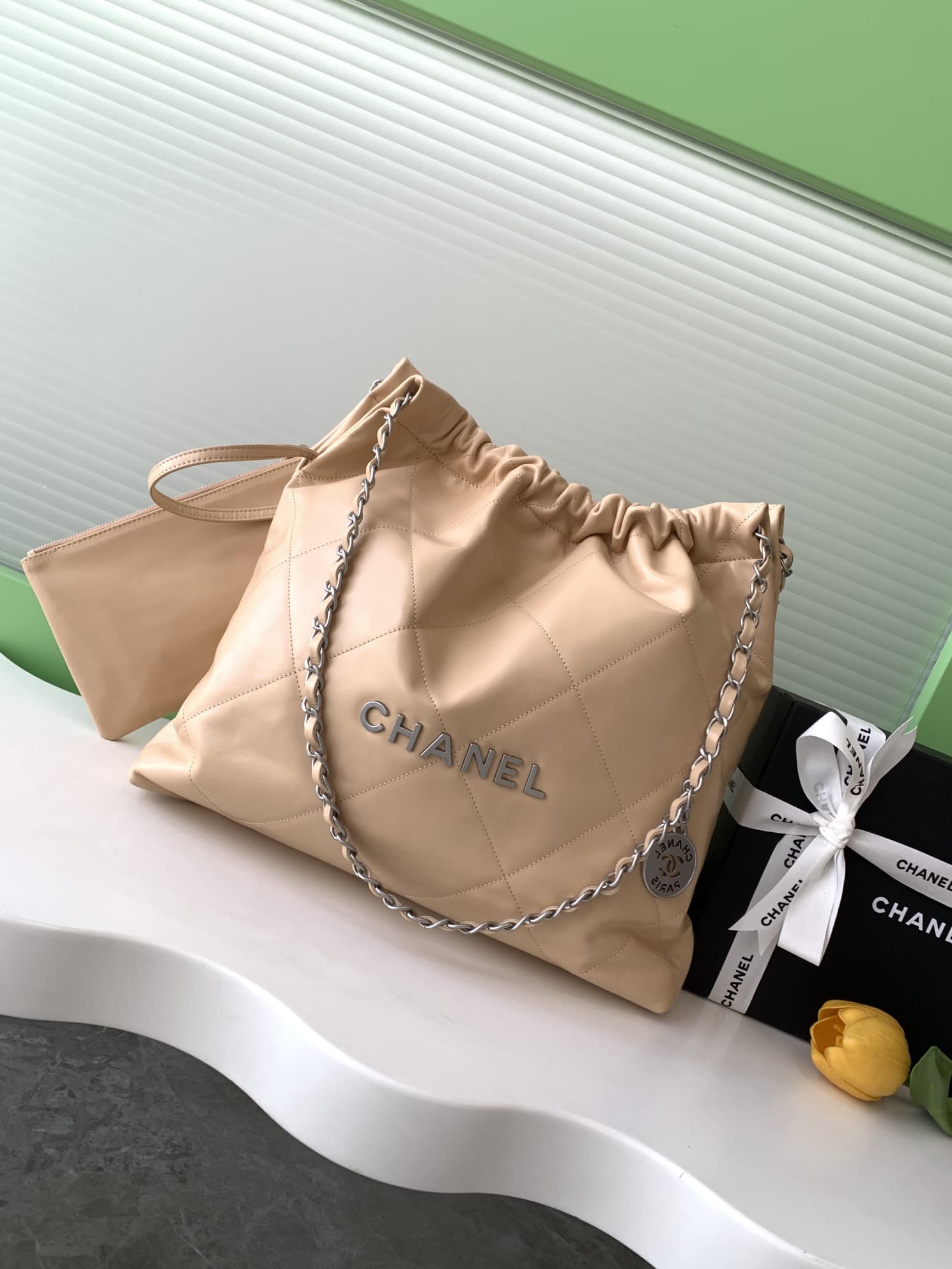 Chanel 22 Bag AS3261