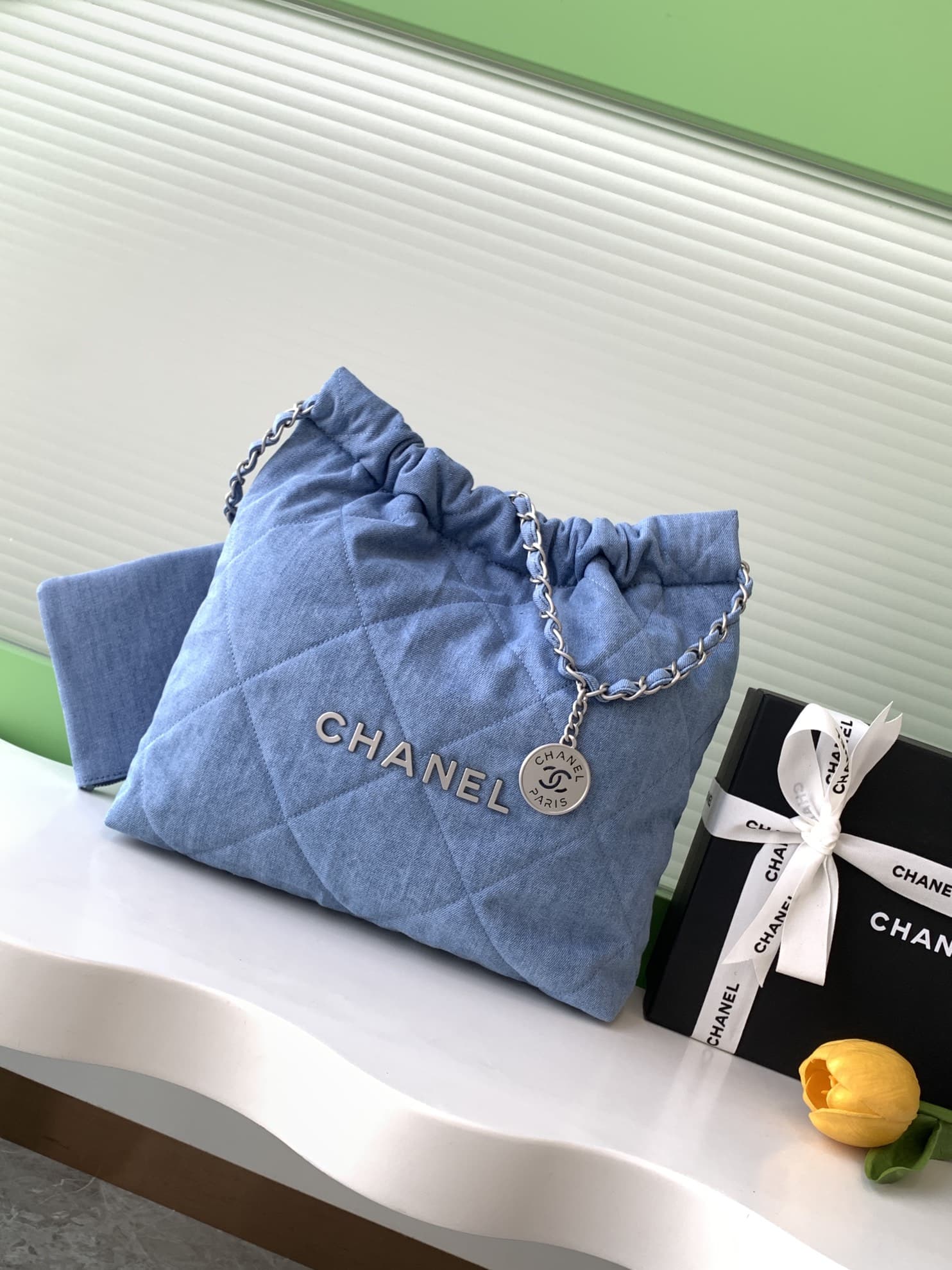 Chanel 22 Bag AS3260