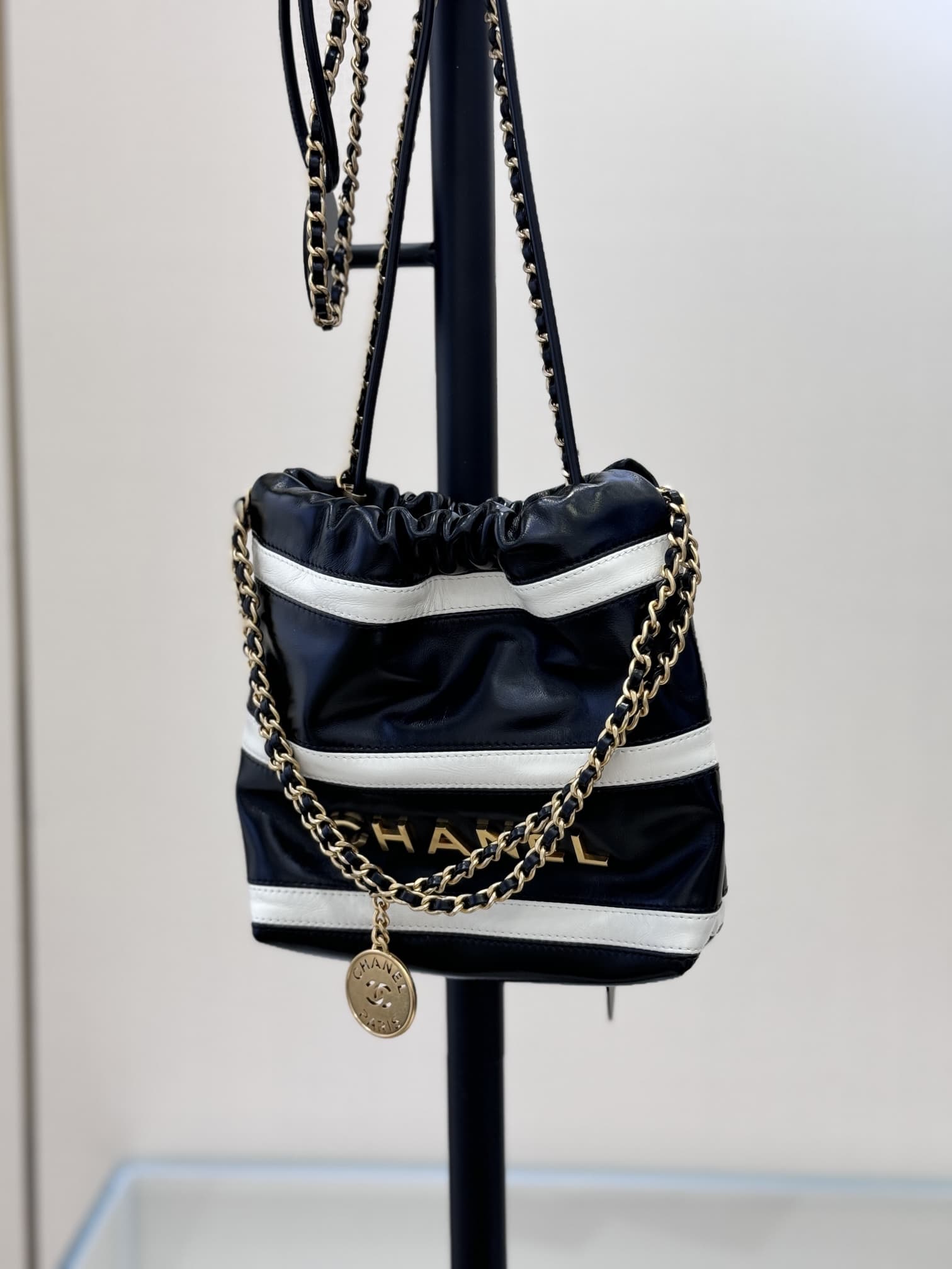 Chanel 22 Bag 3980