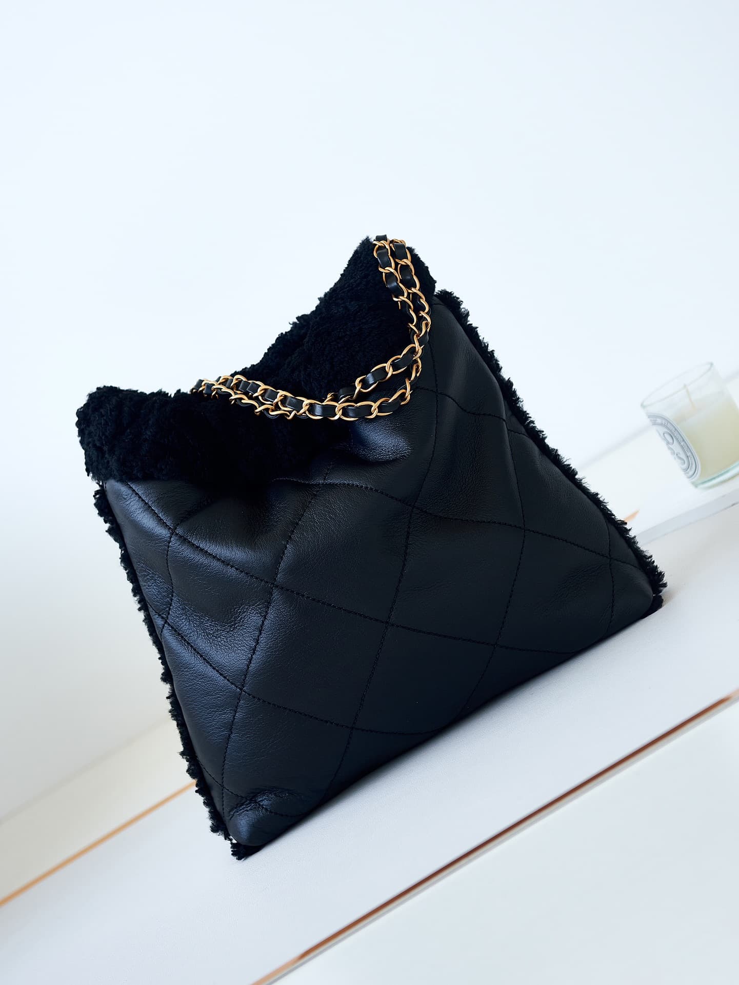 Chanel 22 Bag AS3260