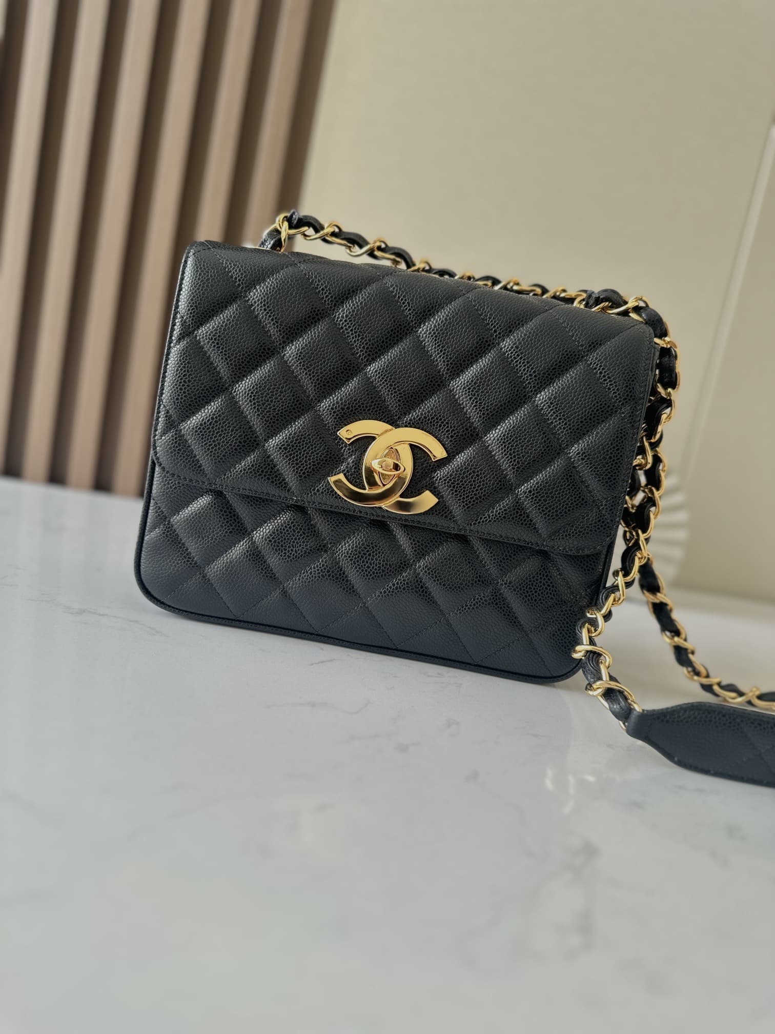 Chanel CF Classic Flap A2222