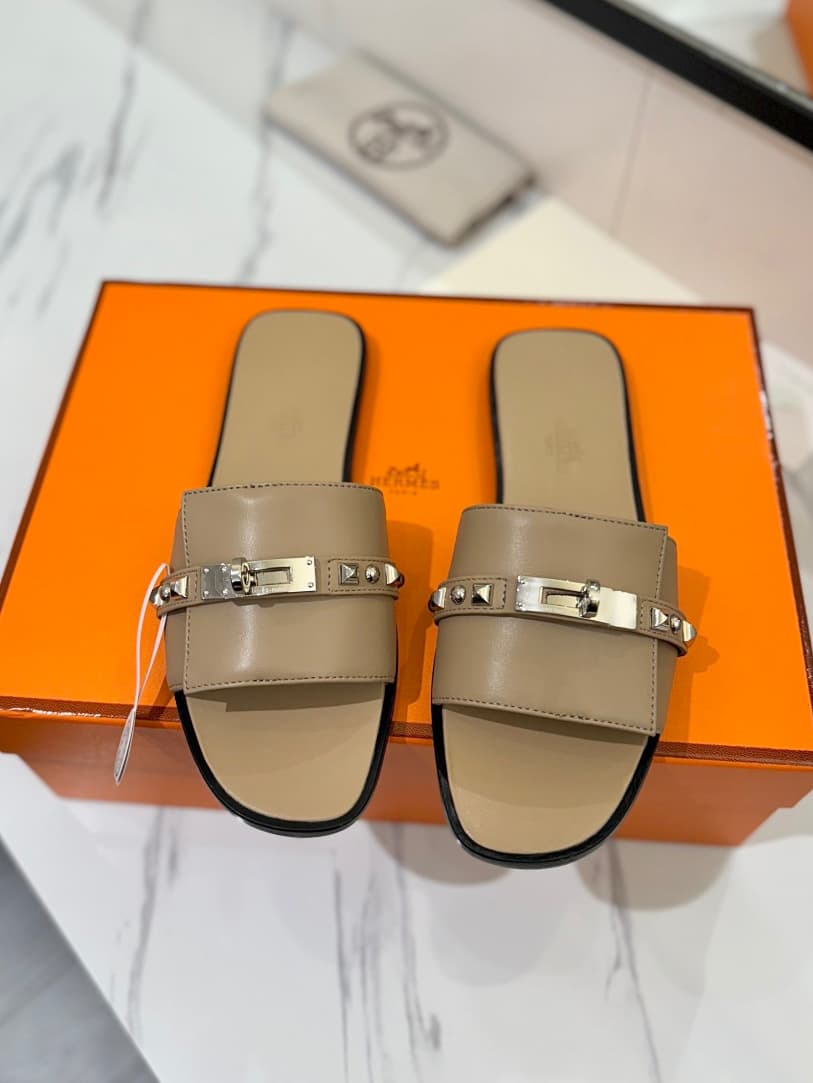 Hermes Slippers