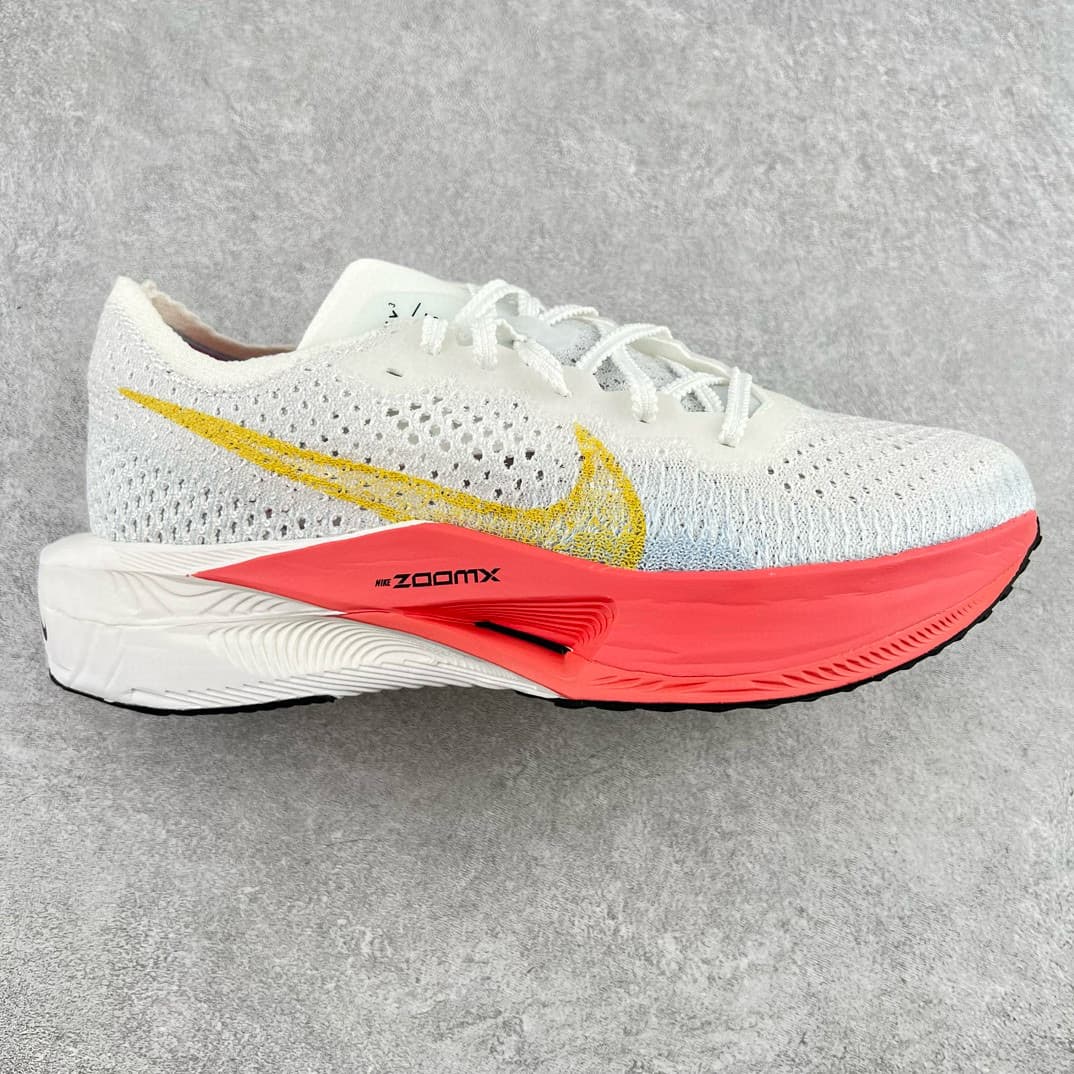 Nike  Zoomx Vaporfly Next% 3