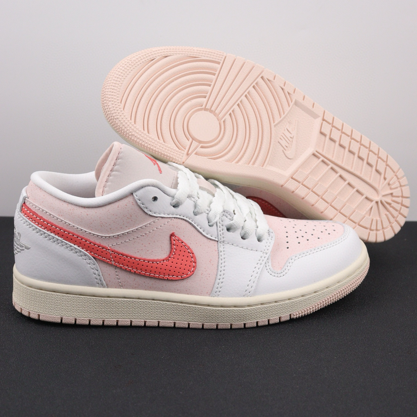 Nike Air Jordan 1 Low