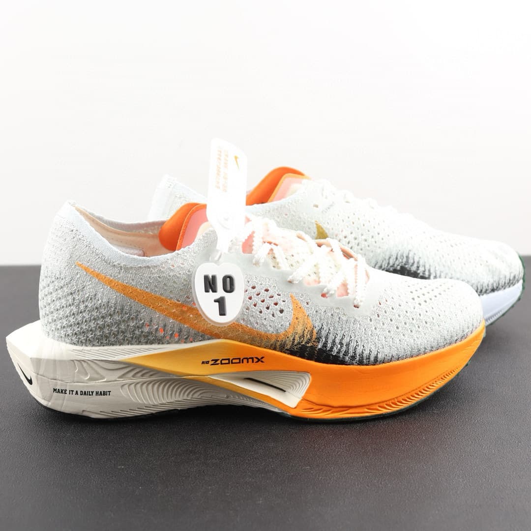 Nike  Zoomx Vaporfly Next% 3