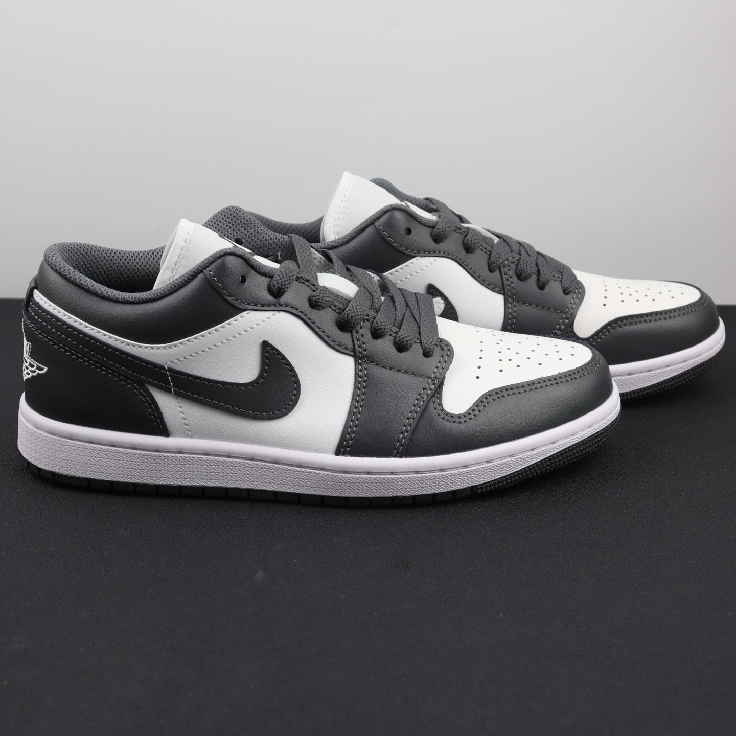 Nike Air Jordan 1 Low