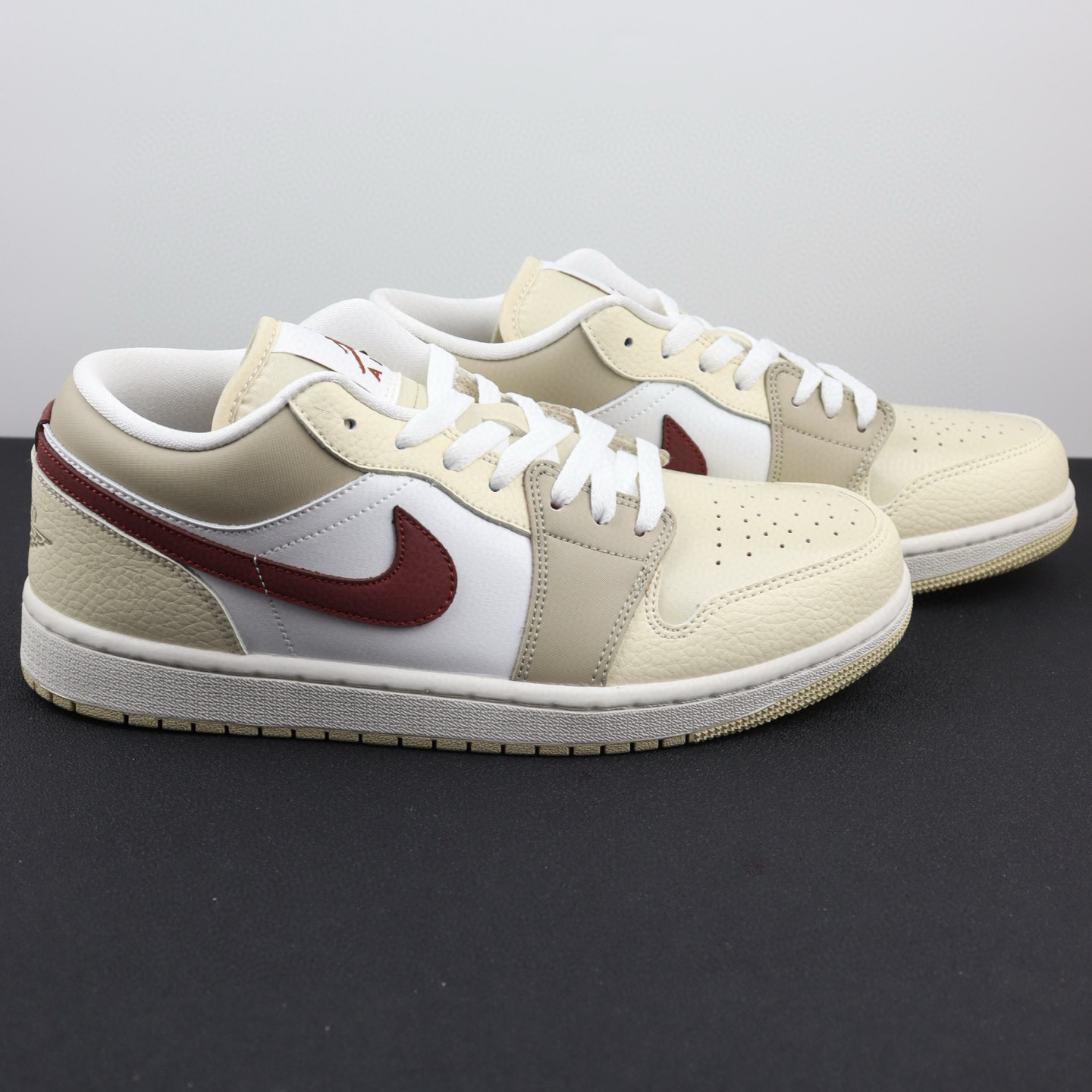 Nike Air Jordan 1 Low