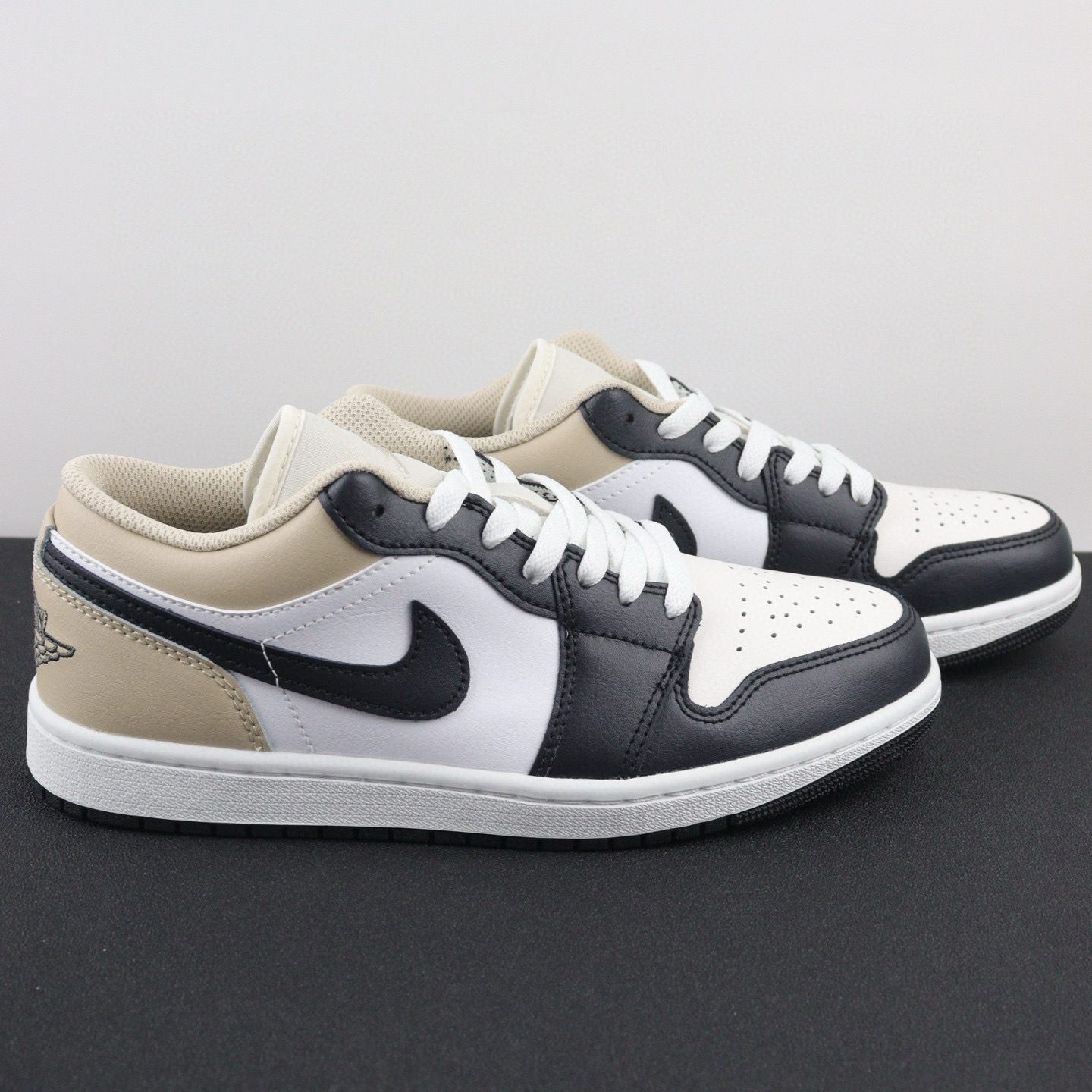 Nike Air Jordan 1 Low