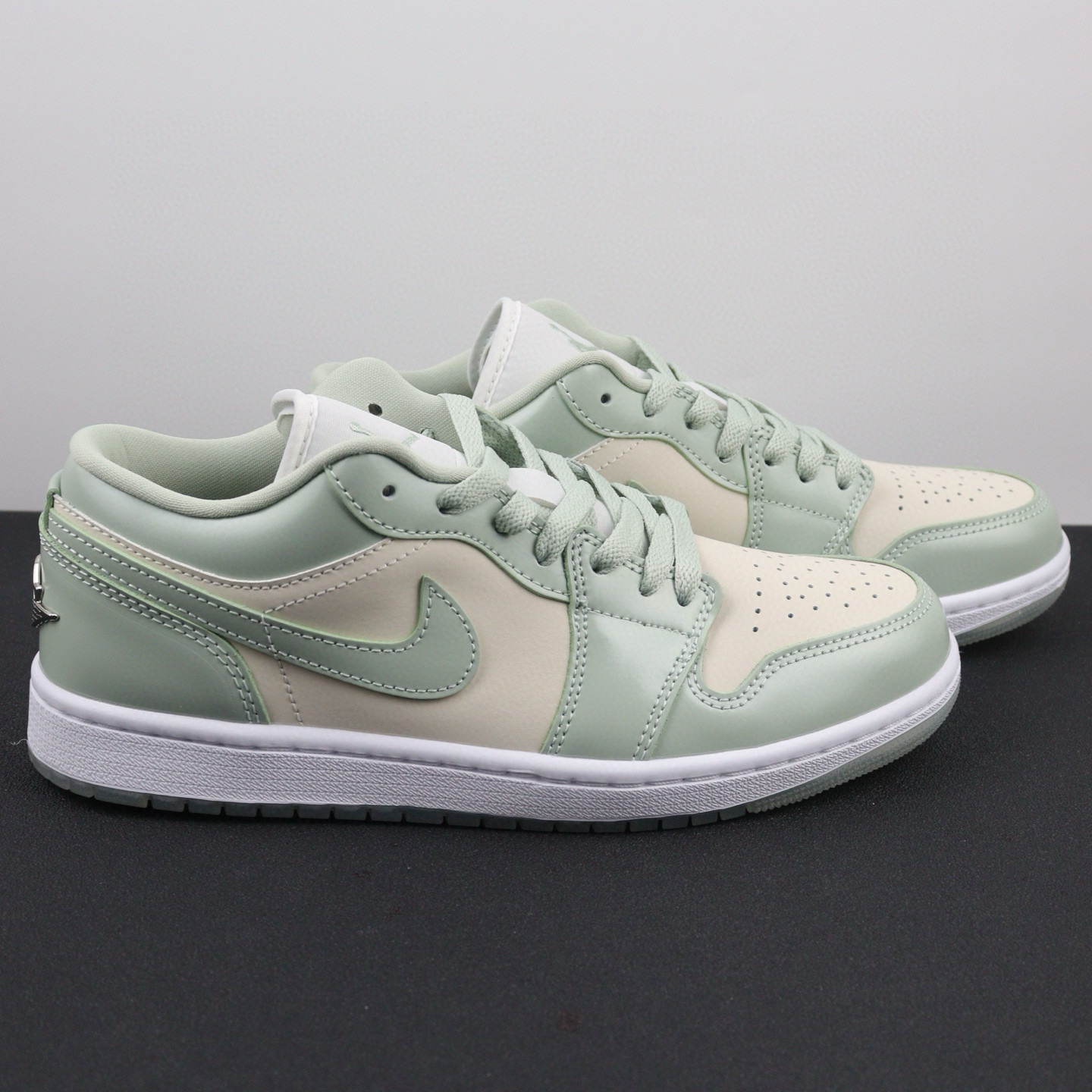 Nike Air Jordan 1 Low