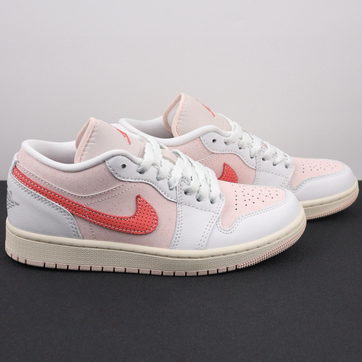 Nike Air Jordan 1 Low