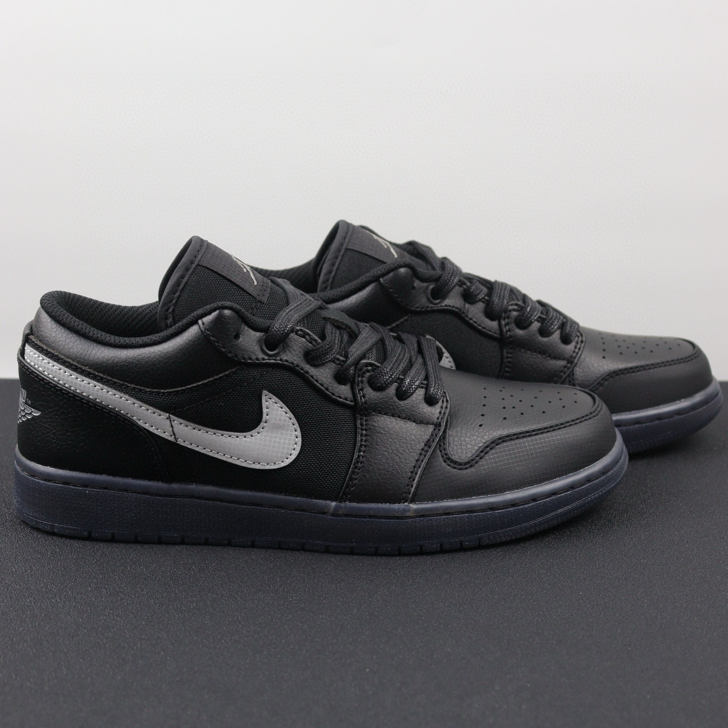 Nike Air Jordan 1 Low