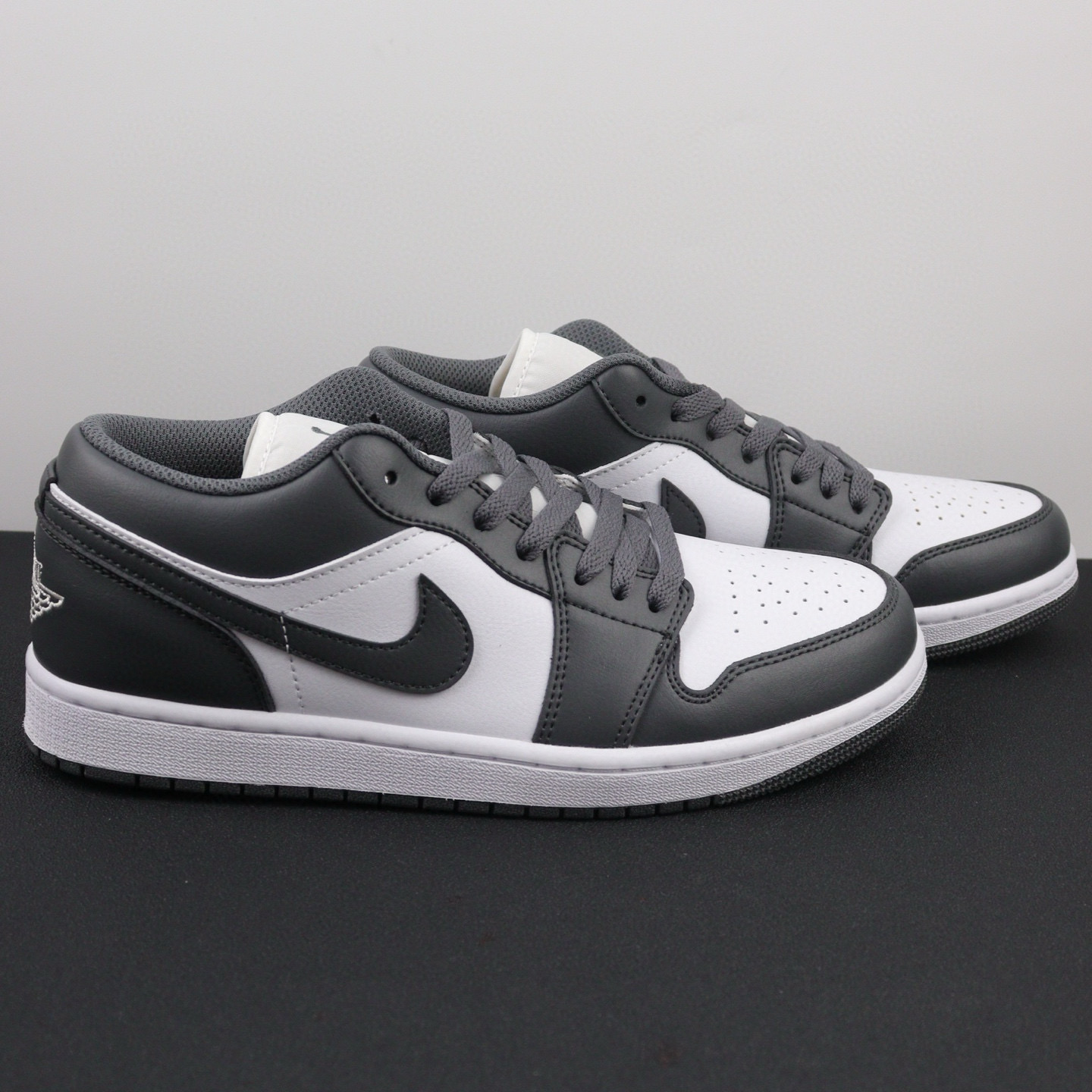 Nike Air Jordan 1 Low