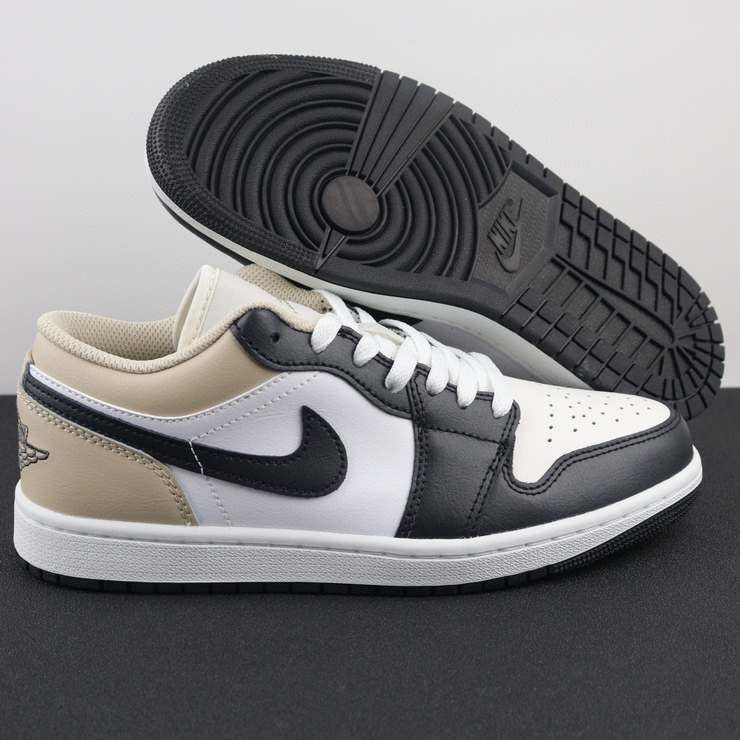 Nike Air Jordan 1 Low