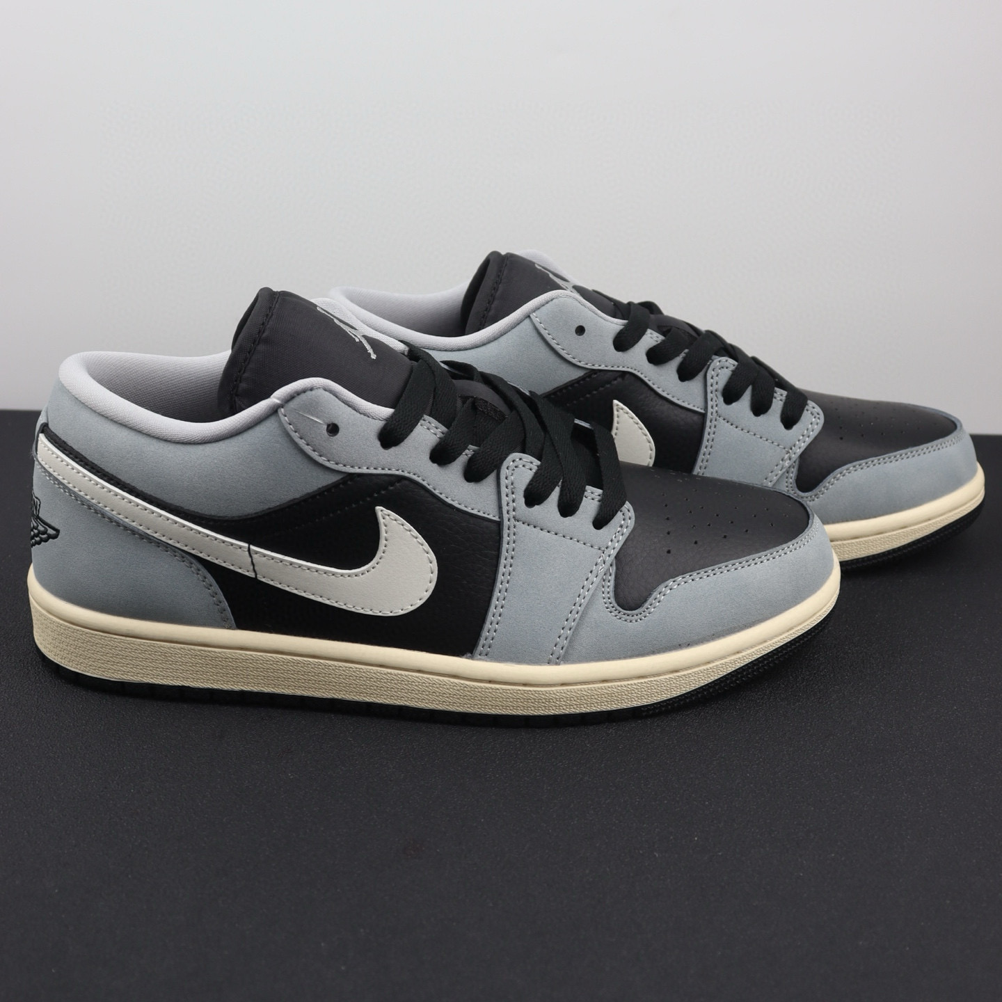 Nike Air Jordan 1 Low