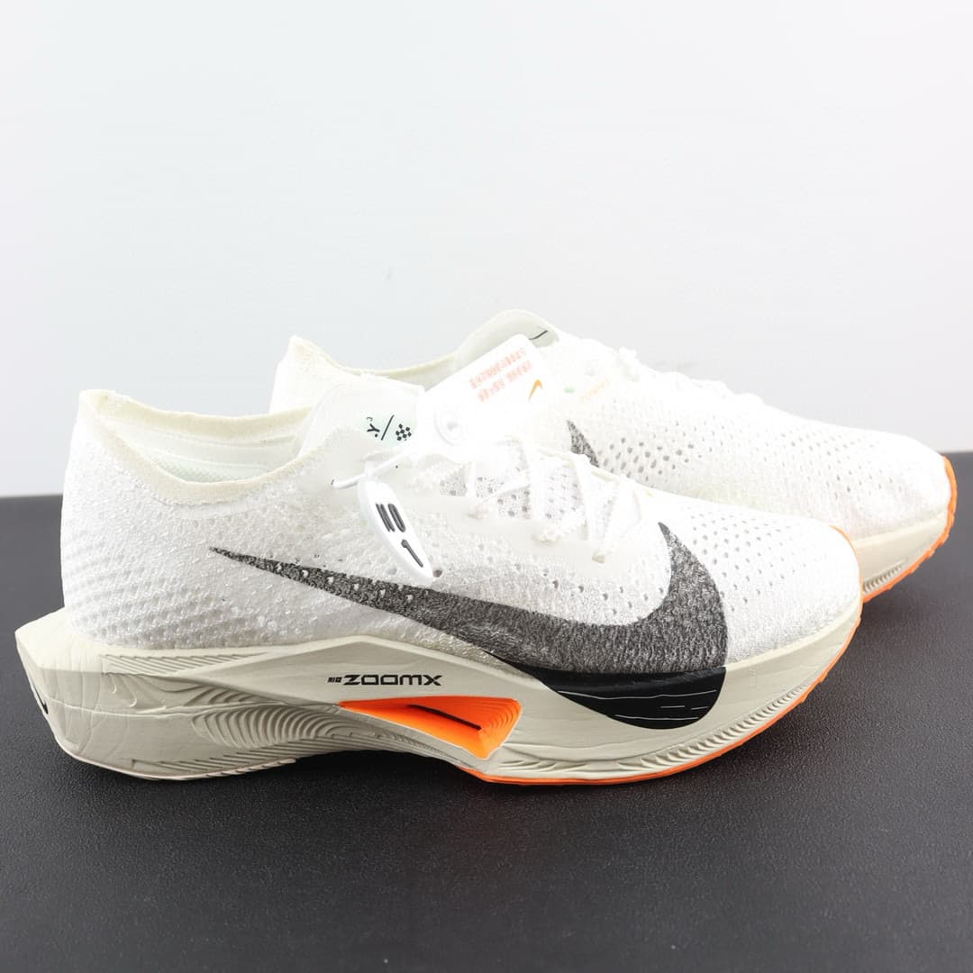 Nike  Zoomx Vaporfly Next% 3