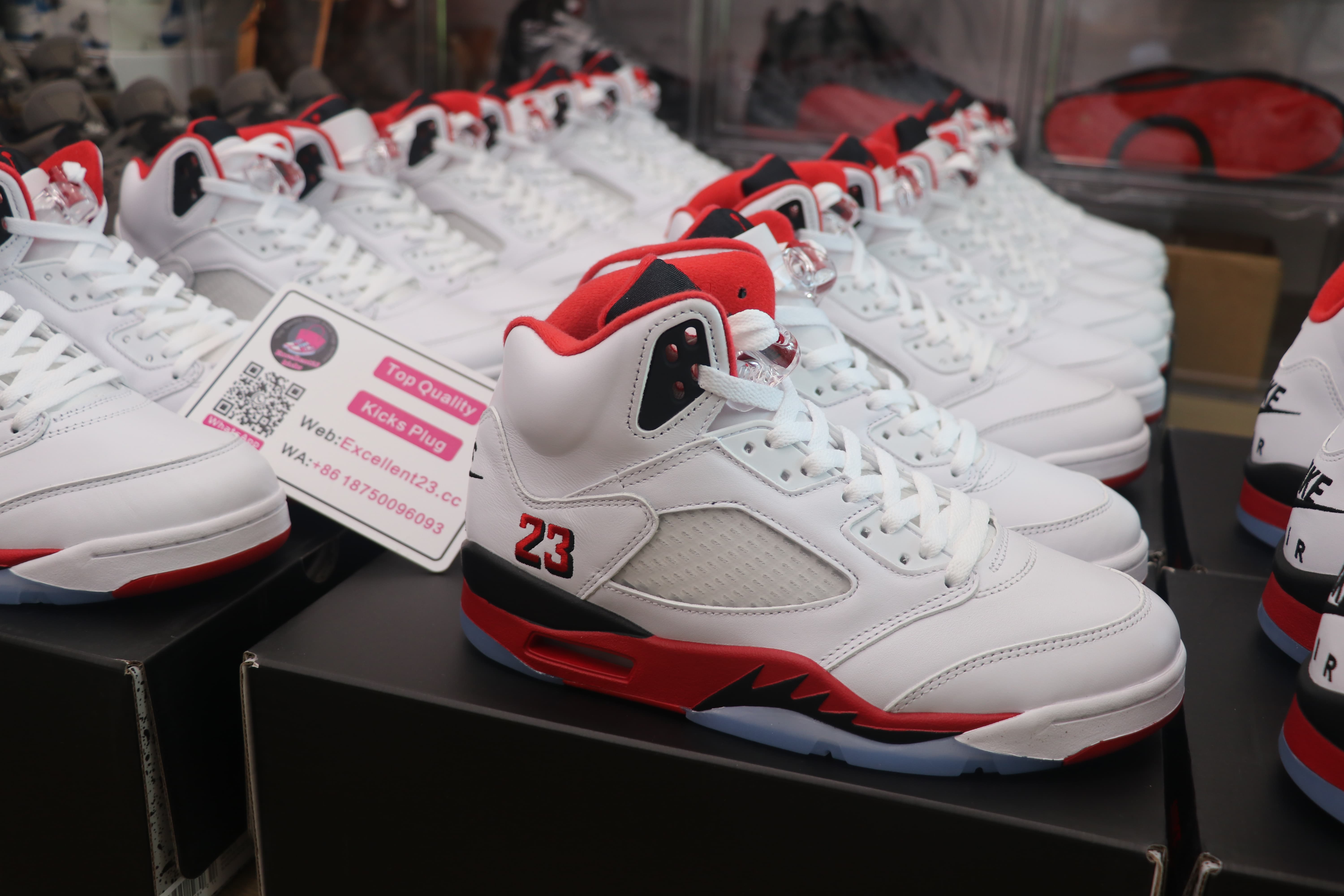Nike Air Jordan 5 Fire Red