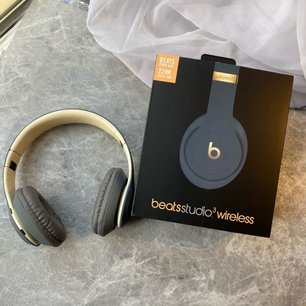 Beats Studio 3 Wireless Over-ear Headphones