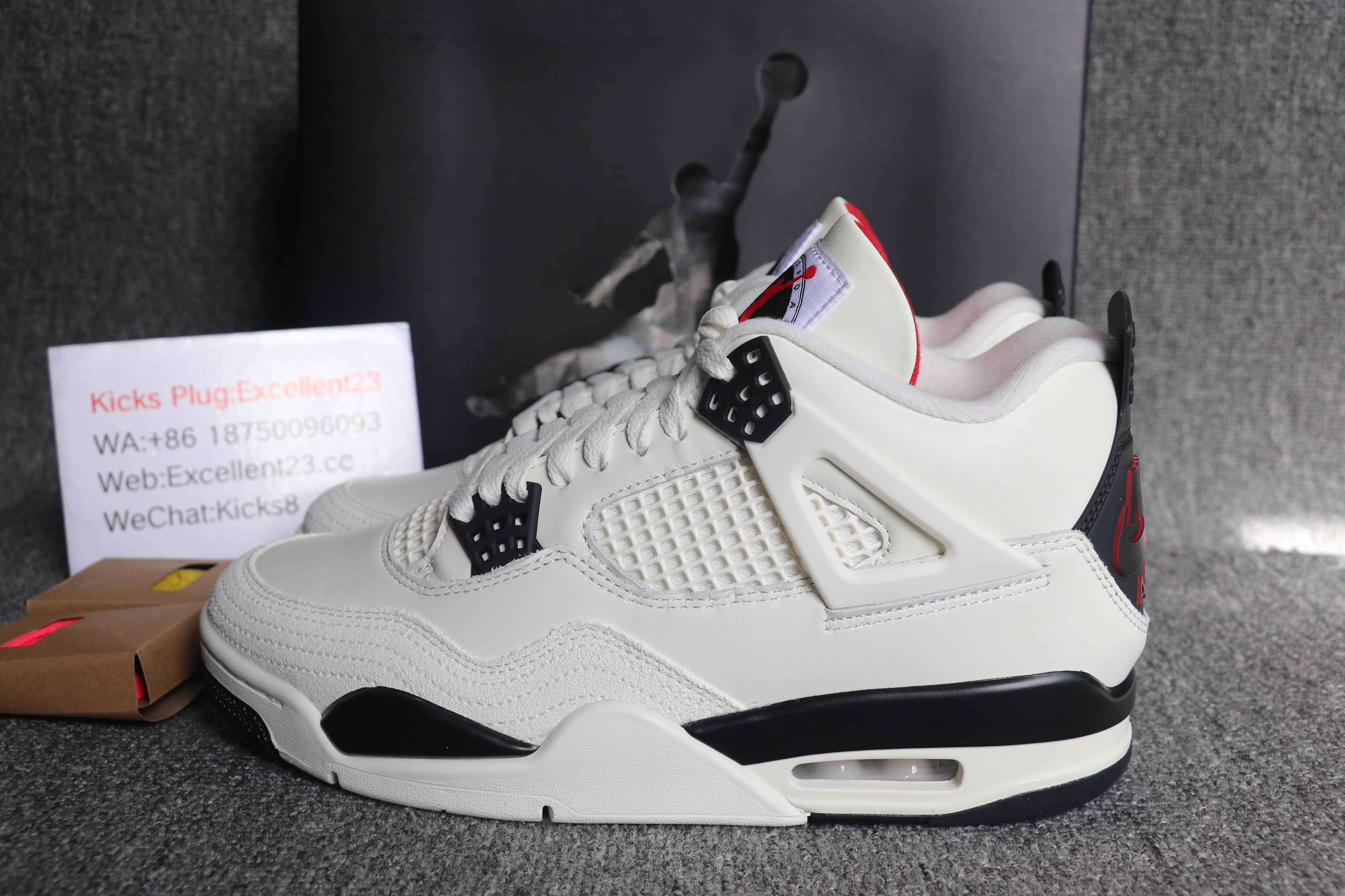 Air Jordan 4 Flight Club