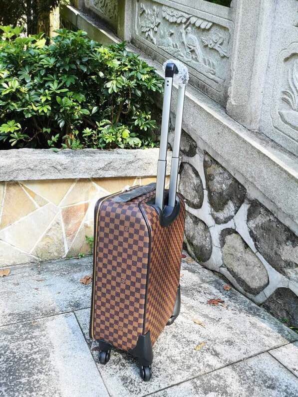 LV Suitcase Two Size（20/24 inches）